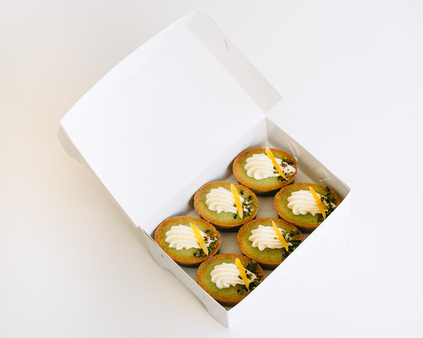 Delish Pistachio, Mango & Cream Cheese GF